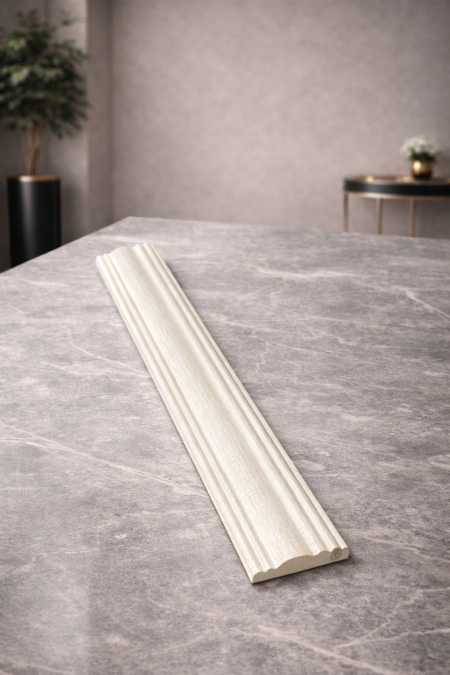 بانيل عرض 6سم وطول 280سم.         بانيل جداري مودرن بتصميم أنيق ولمسة فاخرة ✨ يضفي عمقًا وجمالية راقية على أي مساحة، مناسب لغرف المعيشة، المداخل، وغرف النوم. مصنوع بخامة عالية الجودة مع تشطيب ناعم ينسجم مع مختلف أنماط الديكور. متوفر بعدة ألوان عصرية ليتناسب مع ذوقك ويمنح الجدار حضورًا مميزًا وسهل التركيب