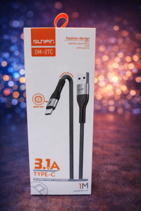 كيبل Sunpir Type-C شحن سريع بقوة 3.1A، تصميم متين ومقاوم للانحناء، يضمن شحن آمن وسريع مع نقل طاقة ثابت. مثالي للاستخدام اليومي ويعيش معك فترة طويلة بدون تقطيع