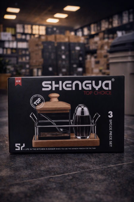 طقم بهارات SHENGYA 3 قطع ✨ تصميم أنيق بلمسة خشبية مع ستاند عملي، مثالي لتنظيم المطبخ وإضافة لمسة فخامة على طاولة الطعام 🌿🍽️
