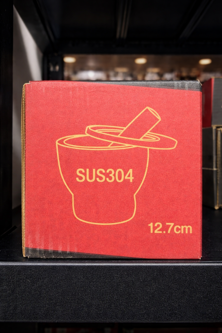 هاون ستانلس ستيل SUS304 مع مدق 🌶️ حجم كبير 12.7 سم، متين وصحي، مثالي لطحن البهارات، الثوم والمكسرات بسهولة ولمسة احترافية في مطبخك ✨