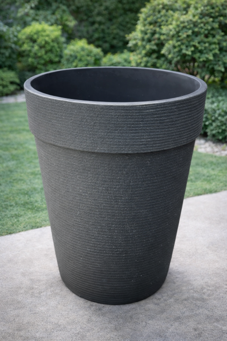 قوارة جبص للزراعة لون اسود حجم كبير