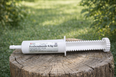 Fenbendazole 0.5g/ml مضاد طفيليات فعّال للخيول، يساعد على التخلص من الديدان الداخلية وتحسين صحة الجهاز الهضمي، يدعم نشاط الحصان ويحافظ على لياقته العامة، سهل الاستخدام ونتيجة مضمونة مع الجرعة الصحيحة. 🐎💪