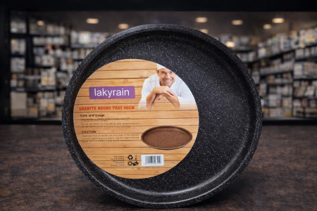 صينية جرانيت دائرية 40 سم ✨ متينة وعملية، بطبقة غير لاصقة تتحمل الاستخدام اليومي، سهلة التنظيف ومناسبة للتقديم أو الخَبز. اختيار مثالي لمطبخ أنيق 🍽️