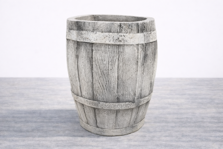 وعاء حجر كبير — خيار ممتاز للنباتات التي تحتاج مساحة جذر واسعة