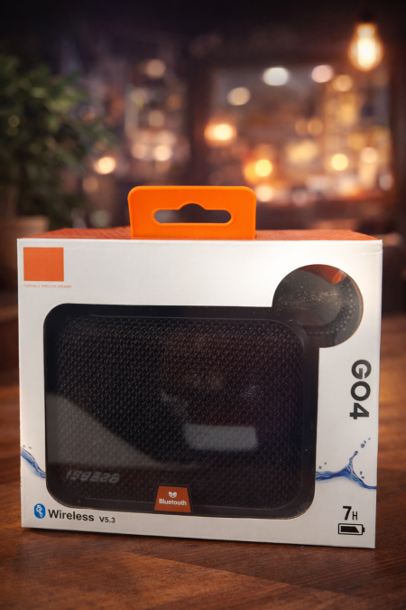 سماعة GO4 اللاسلكية حجم صغير وصوت قوي، اتصال Bluetooth 5.3 ثابت، بطارية تدوم حتى 7 ساعات، وتصميم عملي للحمل بكل مكان. مثالية للبيت، الرحلات، والاستخدام اليومي