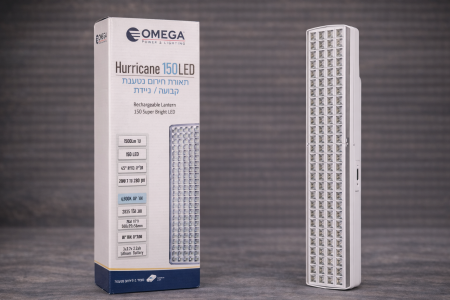 كشاف طوارئ قابل للشحن Hurricane 150 LED – OMEGA إضاءة قوية تصل حتى 1500 لومن مع 150 LED بلون ضوء نهاري 6500K. بطارية ليثيوم قوية تعمل حتى 24 ساعة، زاوية إضاءة 45°، ومناسب للطوارئ، المنزل، والرحلات