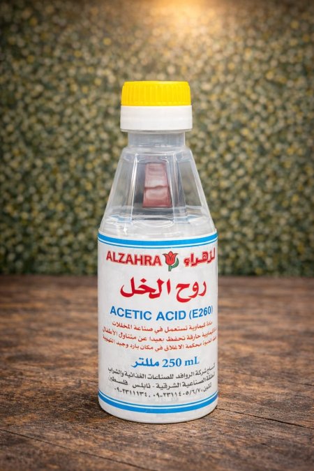 خل مركز لتحضير المخللات وإضافة نكهة حامضة قوية ومميزة.