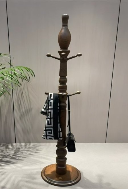 علاقة خشب بلوط