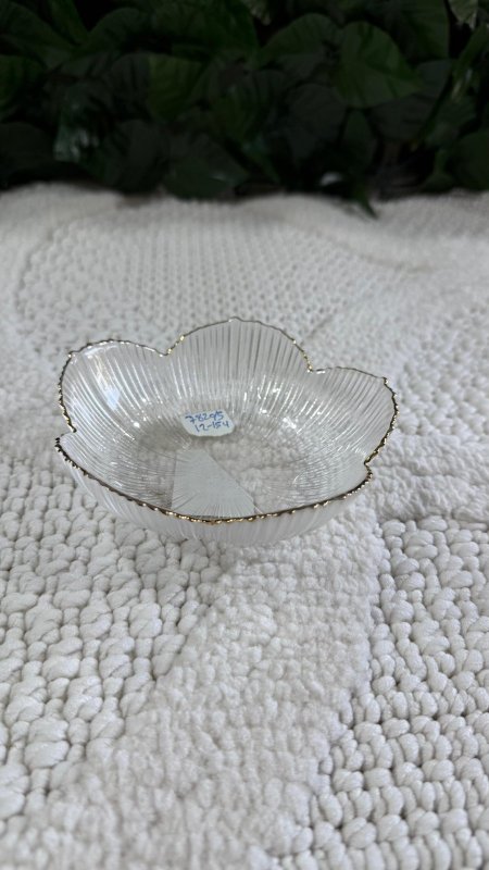 12 صحن مكسرات