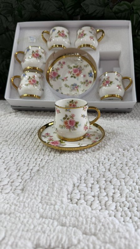 ابيض ورده صغيره