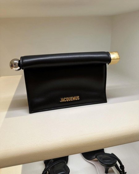 شنطة JACQUEMUS