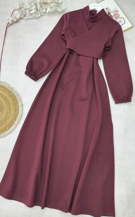 فستان مع ردة