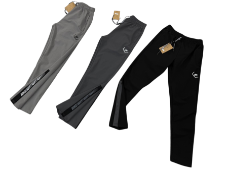 بنطلون NIKE نايلون شتوي للشباب