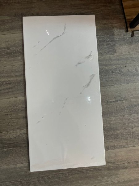 تابيت طول 60سم عرض 30سم